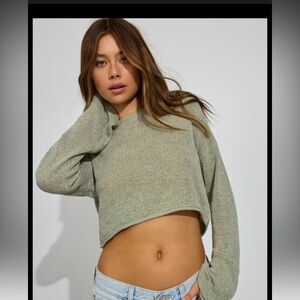 Garage Yarn Crewneck Sweatwr 
Desert Sage Cropped Sweater